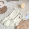 Meias Femininas para Outono e Inverno, Quentes e Grossas, Meias de Cano Médio com Renda Branca, Design Fofo de Dachshund Bordado em Desenho Animado