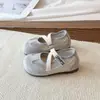Zapatos Mary Jane de Cuero para Niñas, Zapatos Suaves para Niños Pequeños de Primavera y Otoño, Zapatos Casuales Grises para Niños, Ligeros y Antideslizantes