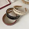 Diadema Ancha Tachonada Estilo Europeo y Americano para Mujeres, Diadema de Cuero de Corona Alta, Accesorio para el Cabello Único y Elegante