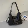 Bolso de Hombro Simple de Gran Capacidad Retro Bolso de Mano de Alta Apariencia de Moda Color Sólido Bolso de Hombro de Diseño Casual Relajado