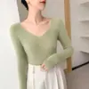 Bai Cai Rong Nuevas Llegadas Otoño/Invierno Primera Línea Ropa Lista para Usar Cuello en V Dobladillo Enrollado Moda Sencilla Manga Larga Holgado Cálido Elegante Versátil Abrigo