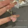 Colar V-Gold de Alta Qualidade com Cabaza Qilin Dupla Cabaza Média e Pequena Pingente de Madrepérola Ágata Ouro Rosa Artesanato de Precisão CNC