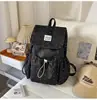 Mochila Saco com Tampa Flip-Top de Bolinhas para Mulheres, Estilo Universitário, Bolsa para Faculdade e Trabalho, Mochila Pequena Casual de Viagem de Nicho