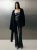 Design de Nicho 25 Outono e Inverno Novo Calça de Couro Ecológico de Proteína com Barra Larga Elástica de PU para Mulheres, Calça de Couro Pu Elástica Fresca com Rima