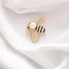 Broche de Alfinete Borboleta para Mulheres, Alfinete de Nicho de Alta Qualidade, Elegante Elegante, Roupas Fixas, Terno, Joias de Pérola