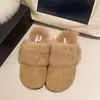 Novos sapatos peludos de inverno para exterior 2026, pantufas de algodão com forro de fleece, meias pantufas peludas de bico fechado, estilo francês