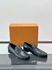 Sapatos Mocassins Louis Masculinos de Couro Genuíno Estilo Leve de Luxo Tendência, Disponíveis em Múltiplos Materiais, Sapatos Casuais de Negócios Baixos Atacado