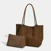2025 Nuevo Otoño e Invierno Gran Capacidad Retro Gamuza Casual Ropa de Trabajo Bolso Bandolera Bolso para Suegra Bolso Tote