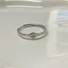 Anel Simples de Prata Esterlina Novo para Outono e Inverno para Mulheres, Luxo Acessível, Design de Ponta, Simples e Versátil, Anel para Dedo Indicador de Nicho que Não Desbota