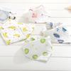 Toalla triangular de gasa espumosa peinada con estampado de dibujos animados de algodón para bebé, toalla absorbente de saliva ajustable con doble broche