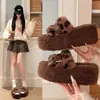 Chinelos de inverno pequenos forrados com fleece para mulheres, para usar ao ar livre, novo estilo, com sola grossa, meio chinelo retrô, chinelos de algodão com estampa de leopardo, 2026