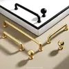 Manija de puerta de gabinete de un solo orificio de aleación de zinc macizo de oro nórdico, manija de puerta de armario, cajón de armario, manija de puerta al por mayor, herrajes para muebles