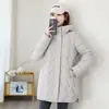 2026 Inverno Novo Estilo Jaqueta de Algodão Quente Moda Solta com Capuz Casaco de Algodão de Comprimento Médio Para Mães de Meia-Idade Jaqueta Acolchoada de Algodão Roupa Exterior