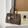 Bolso de mano de lujo ligero de nicho para comercio exterior para mujer, nuevo, estilo retro para el trabajo, para el día a día, de un solo hombro, cruzado