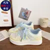 Tênis brancos respiráveis em estoque 2026 primavera novo design versátil sapatos femininos tênis casuais para estudantes para mulheres