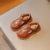 Sapatos de Couro para Meninas 2025 Primavera e Outono Novos Sapatos Infantis Sapatos de Princesa para Menininhas Mocassins de Solado Macio Sapatos Individuais de Couro para Bebê