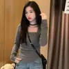 Camiseta feminina estilo francês, gola quadrada, ombros retos, manga longa, outono e inverno, acinturada, esconde a barriga, irregular, top base quente