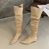 Botas de tacón alto apilado plisadas con punta fina estilo coreano 2026 Botas ajustadas para chica audaz Botas vaqueras retro