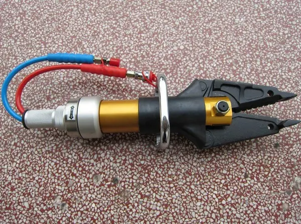 GYKZ-36-70-650型液压扩张器1