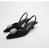 Comercio Exterior Nuevo Talla Grande Color Sólido Perla Pedrería Punta Puntiaguda Sandalias Tacón Bajo Elegantes Tacón Alto Baotou Zapatos de Moda deseo