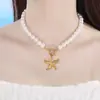 Pulsera de Acero de Titanio con Colgante de Corazón con Perlas, Cadena de Perlas Retro Francesa de Alta Gama, Hebilla Ot de Lazo, Estrella de Mar Festoneada, Diamante