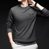 Elegante Camiseta de Manga Larga para Hombre 2024 Primavera y Otoño Nueva Casual de Negocios Cuello Redondo Estampada Tendencia Versátil