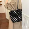 Bolsa de Ombro Casual Retro Estilosa de Grande Capacidade na Moda Estilo Coreano para Mulheres com Bolinhas 2026