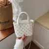 Nova Bolsa Quadrada Pequena de Bolinhas de Verão 2026 de Nicho para Mulheres, Bolsa de Ombro Transversal de Nicho Estilo Coreano, Bolsa de Mão Bonita e Fashion