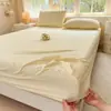 Funda de sábana bajera ajustada de una sola pieza, protector de colchón Simmons, juego de sábanas de cama de color sólido que cubre completamente, juego de tres piezas, gasa de doble capa nueva Clase A