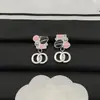 Pendientes Chanel/Letra Doble C Estilo Nuevo 2026, Moda Socialité Tendencia Retro Francés Lujo Ligero Pendientes, Venta al por Mayor desde Fabricante