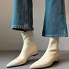 Botines Cortos Estilo Coreano Puntiagudos Aumentadores de Altura para Mujer 2026 Otoño/Invierno Nuevas Llegadas con Felpa Versátiles de Poner Tacón Bajo Suela Suave Botines Adelgazantes