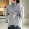 Diseño de nicho con manga raglán de manga larga, hombros descubiertos, alto estilo otoño-invierno, con cuello, camisa base, nuevo top de capa interior