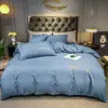 Conjunto de quatro peças de algodão lavado com bordado de letra simples para uso doméstico, lençol de baixo e capa de edredom, roupa de cama estilo hotel de luxo leve, disponível para entrega