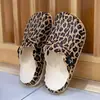 Chinelos Atacado de Fábrica para Mulheres, Sapatos Médicos, Sapatos de Enfermeira, Sapatos para Sala de Cirurgia com Ponta Aberta, Solas Macias, Personalizados, Protetores, para Uso Interno e Externo, Em Estoque
