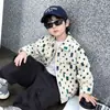 Jaqueta Infantil Estilo Primavera e Outono 2026 Novo Estilo Popular Este Ano Bestseller Elegante Jaqueta com Lapela Top de Outono Infantil Tendência