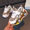 Zapatillas Deportivas Infantiles de Dibujos Animados para Niñas Estilo Otoño Versión Coreana Superficie de Cuero Infantil Zapatillas para Correr Estudiantiles Zapatos Casuales para Niños