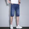 Roupas Masculinas Xintang 2026 Verão Novo Finos Slim Fit Elásticos Retos Bordados de Cinco Pontos Shorts