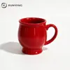 Tazas de cerámica en forma de barril, perfectas como souvenirs; tazas de pie alto doradas y rojas electrochapadas, tazas de café, personalizables, directamente de fábrica