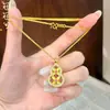 Pingente de Cabaça Antiga Oriental Estilo Chinês Novo de Cobre Banhado a Ouro, Giratório, Cabaça com Filigrana Incrustada de Diamantes, Colar da Sorte e Prosperidade para Mulheres