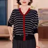 Suéter de Punto Rayas de Color Contrastante Cuello en V Manga Larga para Mujer Otoño Nuevo Estilo Estilo Mamá Cardigan Holgado Suéter Prenda Base