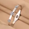 Pulsera de Acero Inoxidable de Grado Comercial, con Incrustaciones de Diamantes en Forma de Corazón, de Lujo Ligero, Elegante, de Nicho, Versátil, para Mujer