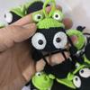 Muñeca de Monstruo de Tres Ojos Colgante de Lana Colgante Tejido a Mano Producto Terminado Muñeca de Ganchillo Hecha a Mano Colgante de Ganchillo Producto Terminado