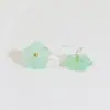 Pendientes Florales Elegantes Coreanos Celebridad de Internet Distintivos ins Pendientes de Estilo Frío Pendientes de Poste Pequeño Sencillo Pendientes de Resina