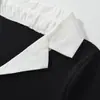 Camiseta de Manga Larga con Solapa de Color Contrastante y Diseño de Chica Caliente Americana para Mujer 2025 Otoño Ajustada Top para Capas Interiores