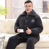Pijama de hombre de mediana edad y anciano otoño e invierno forro polar de coral algodón acolchado de tres capas forrado de polar chaqueta acolchada de algodón para padre de mediana edad para el pelo