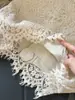Saia de crochê rendada vazada francesa para mulheres, novo estilo de outono, cintura alta, emagrecedora, corte A, moderna, elegante e justa ao corpo, curta