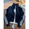 Sudadera cárdigan azul marino de tres rayas, chaqueta corta unisex, chaqueta de béisbol cleanfit para primavera y otoño, chaqueta deportiva