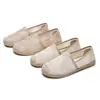 Zapatos de Tela Old Beijing Personalizados de Malla Transpirable Nueva con Suelas Planas Antideslizantes Suaves para Comercio Transfronterizo, Zapatos sin Cordones para Mujer