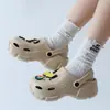 Sandalias y zuecos versátiles, lindos, impermeables, ligeros, antideslizantes, de dibujos animados de enfermera, cómodos, para estudiantes, mujeres, zapatos casuales de moda