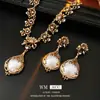 Traje Vintage de Lujo Ligero de Época Media Colgante de Flor de Diamante con Aguja de Plata Pendientes de Perla Traje Retro de Gama Alta Mujer